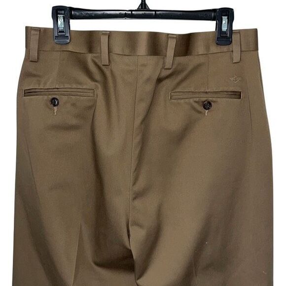 Dockers Mens D3 Classic Fit Chino Trousers Pants Brown Size 34x32 - Picture 4 of 11